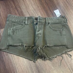 NWT Abercrombie & Fitch Distressed Denim Shorts
